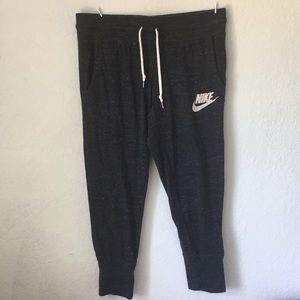 Dark gray Nike 3/4 length joggers!